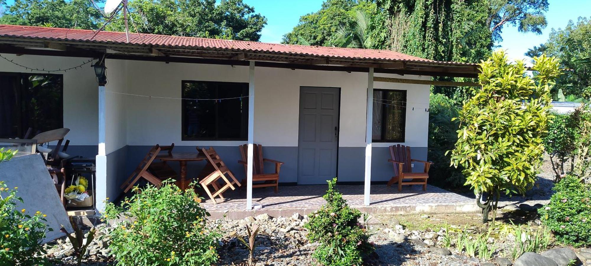 Cabinas Los Tucanes Cahuita Kültér fotó