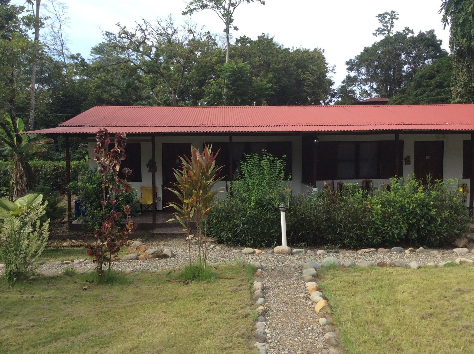 Cabinas Los Tucanes Cahuita Kültér fotó